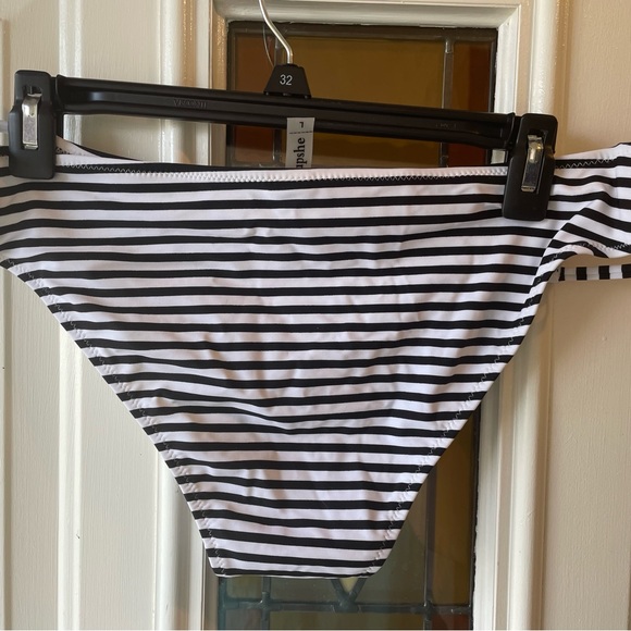 NWT Cupshe Bottoms - Picture 2 of 7